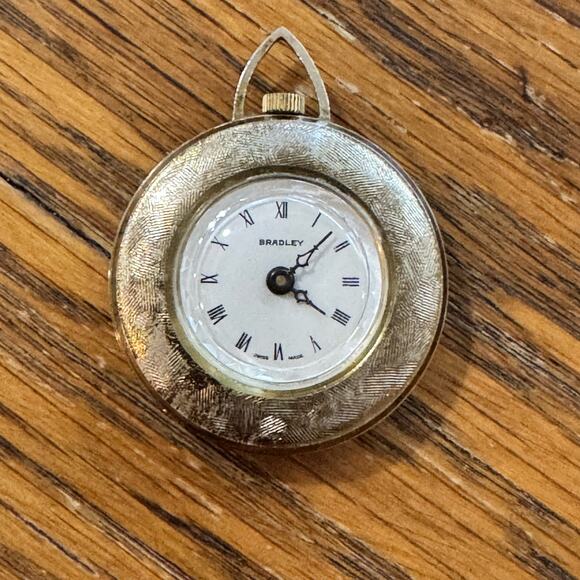 VTG Bradley Pendant Watch Gold Tone Mechanical Movement Swiss Made - Picture 4 of 16